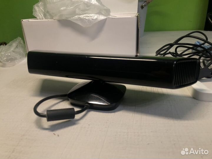 Xbox 360 kinect + игра в подарок