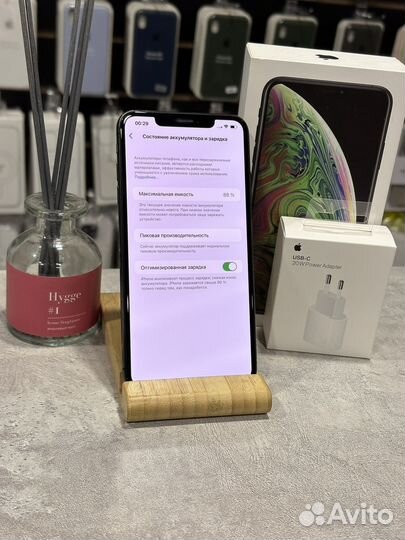 iPhone Xs Max, 64 ГБ