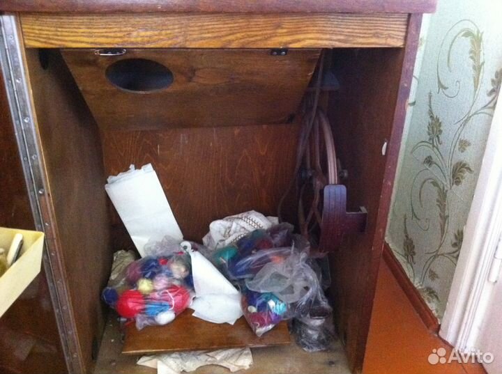 Швейная машинка Чайка-2