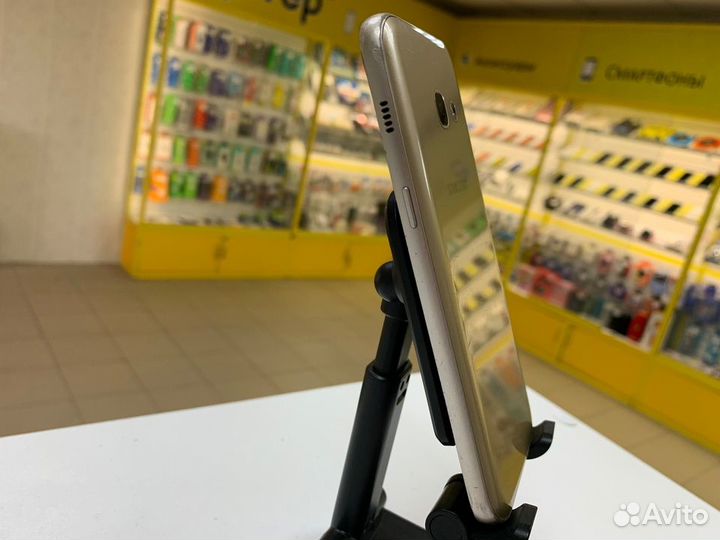 Samsung Galaxy A3 A320F (2017)