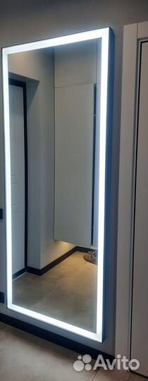 Зеркало настенное на заказ