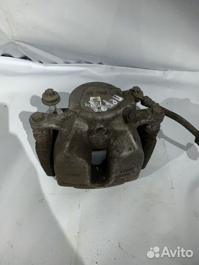 Суппорт передний правый bmw 5 g30