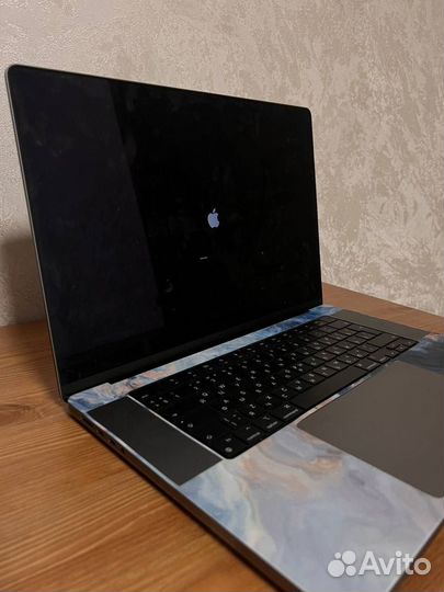 Macbook Pro 16 M1 Pro 32 512
