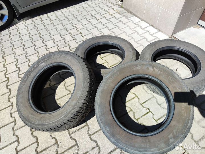 Kumho WinterCraft SUV Ice WS51 235/65 R17 108T