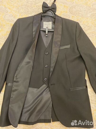 Костюм-Смокинг новый на р.140-152 чёрный ш