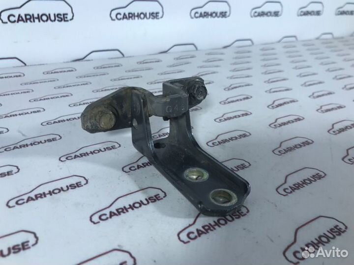 Петля двери задняя правая Mitsubishi Lancer 9 1.6