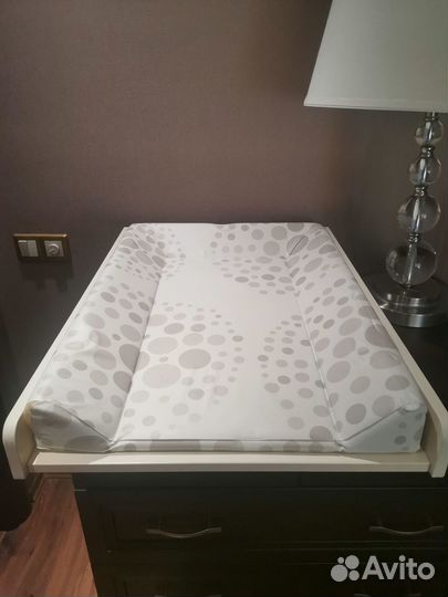 Пеленальная доска на комод