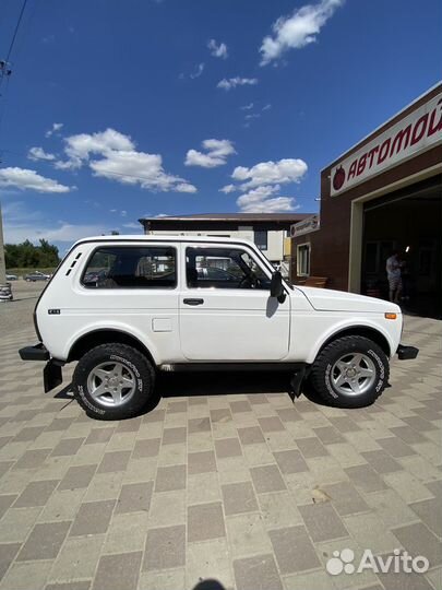 LADA 4x4 (Нива) 1.6 МТ, 2000, 180 000 км