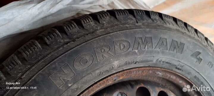 Nordman Nordman 4 215/65 R16