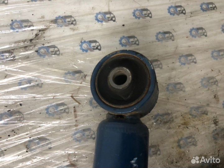 Амортизатор задний Volkswagen Golf 4 kombi 2001