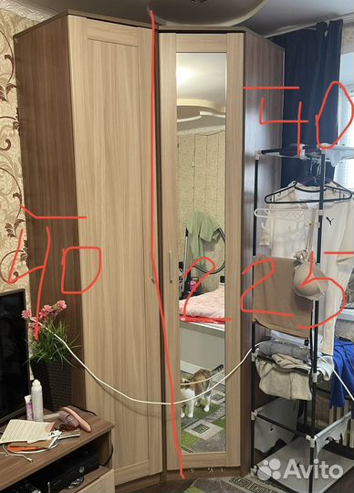 Шкаф угловой