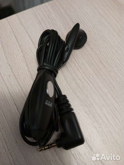 Наушники для телефона