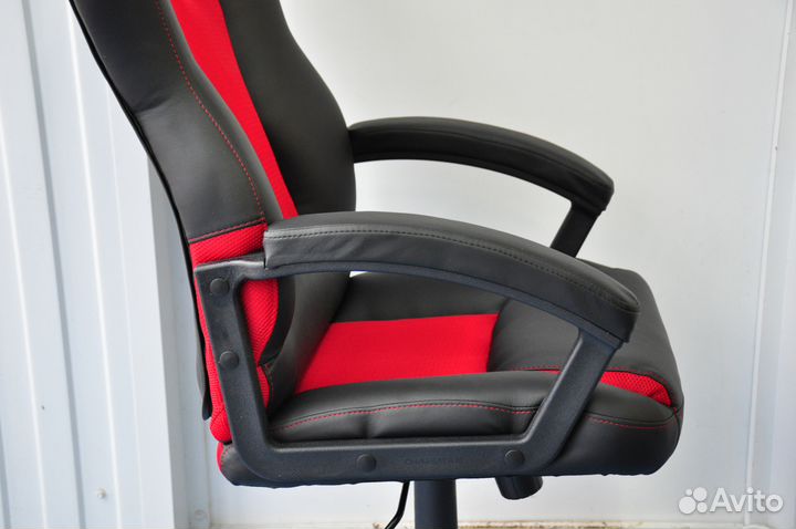 Компьютерное кресло 