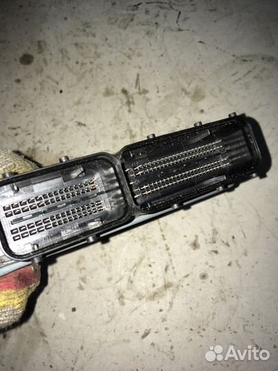 Эбу Skoda Fabia 1.2tsi 03F906070AM