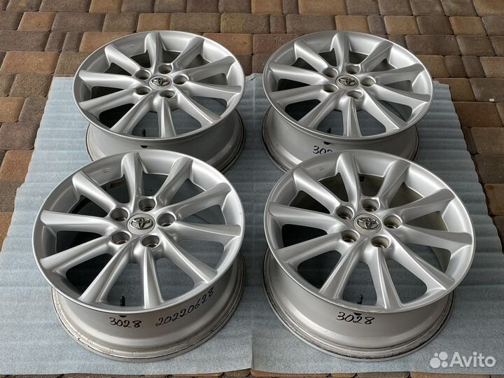 Диски 17” 5х114.3 оригинал Toyota