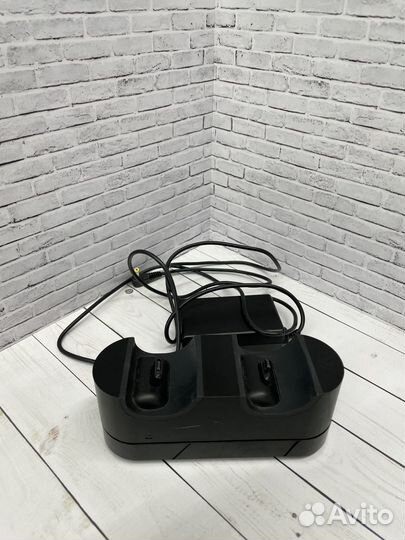 Зарядное устройство Sony PS4 для двух геймпадов