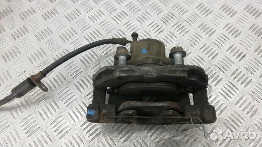 Суппорт тормозной передний левый ford focus 3 (92E