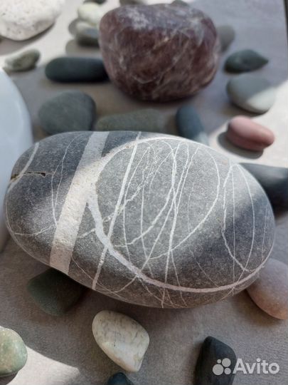 Камни с моря для украшения интерьера