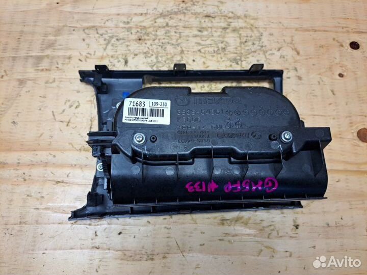 Консоль между сидений Mazda Atenza GH5FW L5VE 2010