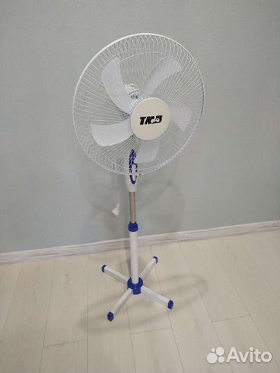 Вентилятор напольный новый