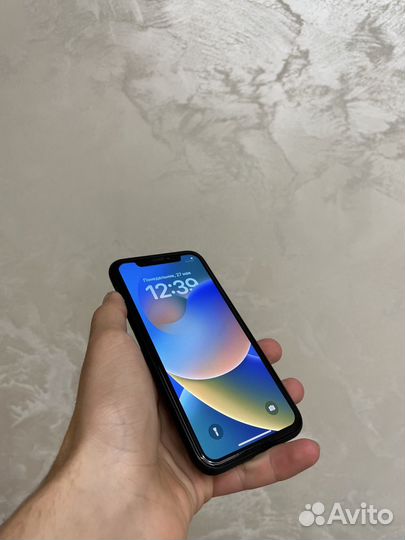 iPhone X, 64 ГБ