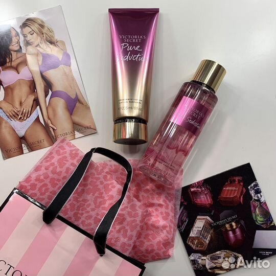 Подарок на 8 марта девушке от Victoria Secret