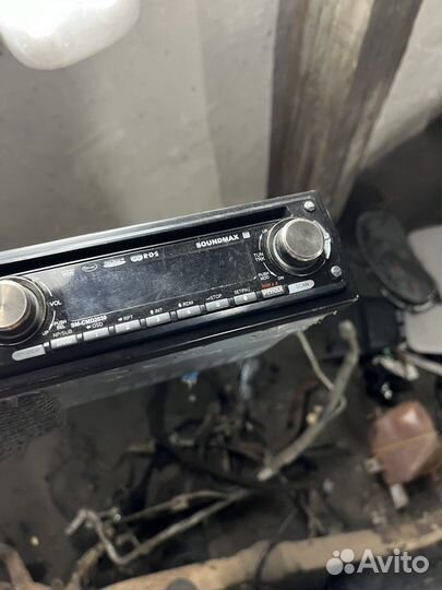 Магнитола soundmax SM-CMD2039 USB,AUX