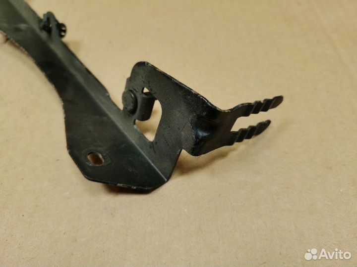 Кронштейн Bmw X5 E70 N52B30AF