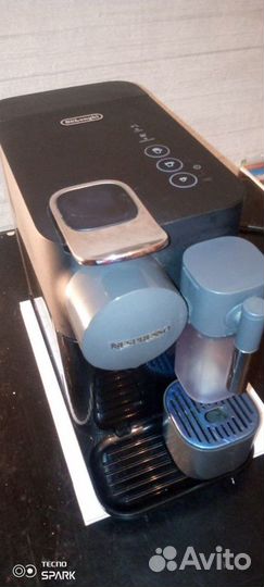 Кофемашина капсульная DeLonghi Nespresso