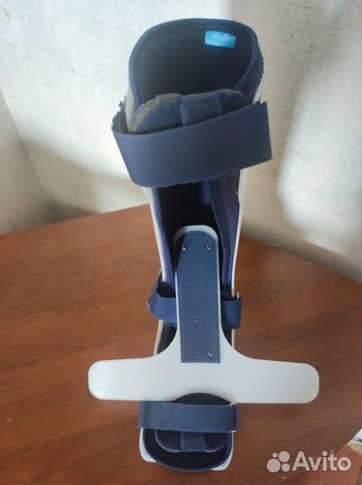 Лангетка на ногу