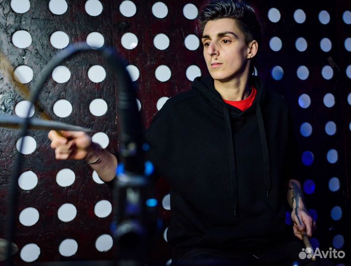 Преподаватель по барабанам