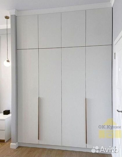 Распашной шкаф