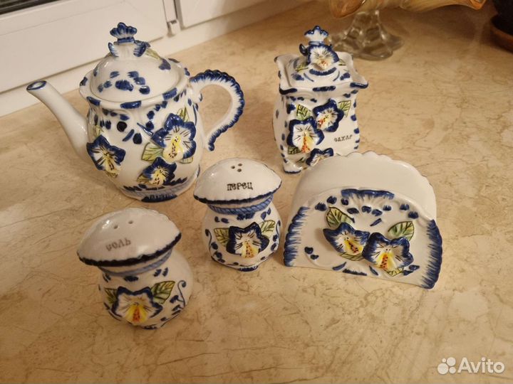 Столовый набор сервировки стола