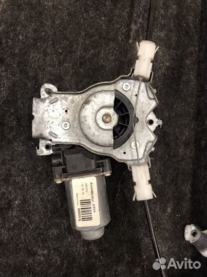 Ниссан навара д40 стекло подьемник