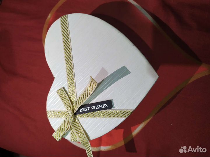 Коробка подарочная