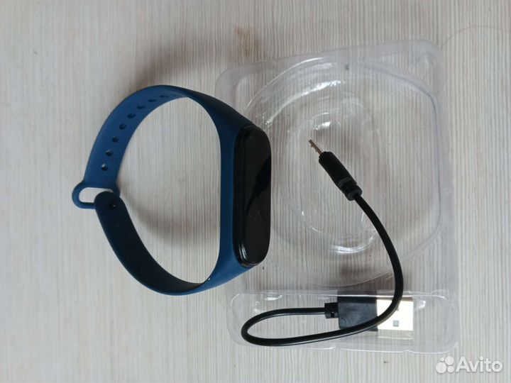 Смарт фитнес браслет