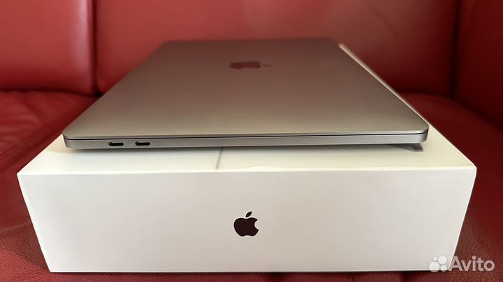 MacBook Pro 13 2022 M2 8/512gb Как новый