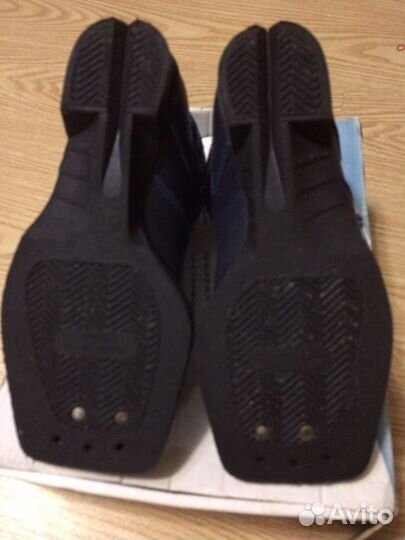 Лыжные ботинки р.31