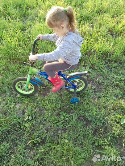Детский велосипед 4- 7 лет
