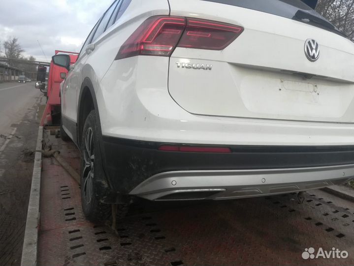 Задний бампер в сборе Volkswagen Tiguan 2