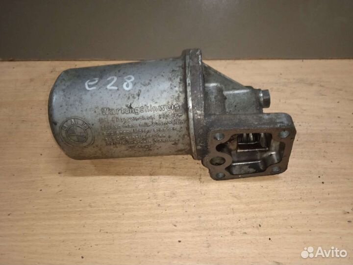 Кронштейн масляного фильтра bmw 5 E28 бмв 5 E28