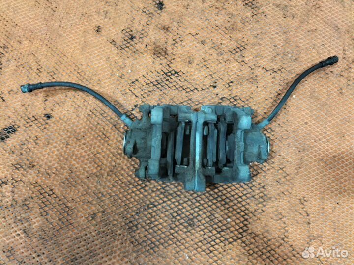 Тормозной суппорт задний Audi Q3 8U cpsa 2013