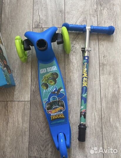 Самокат детский трехколесный Новый в коробке