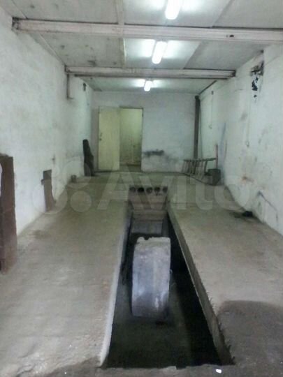 Гараж, > 30 м²