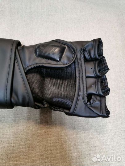 Перчатки для мма