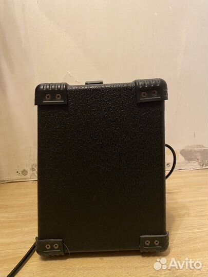 Комбоусилитель soundking G10R