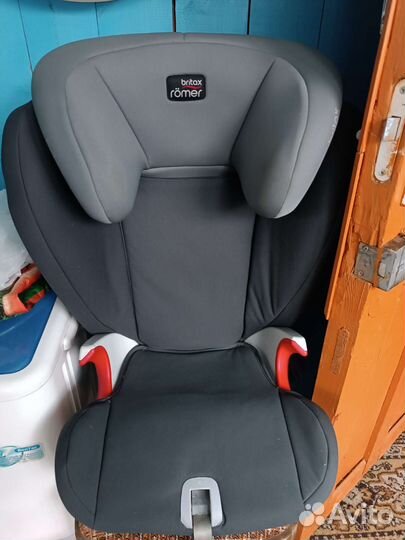 Автокресло britax romer