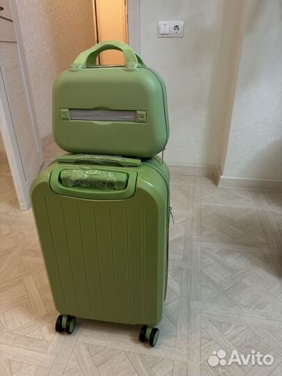 Чемодан на колесах