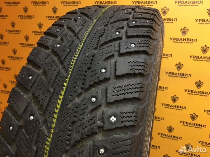 Kumho I'Zen RV Stud KC16 235/65 R17 108Q