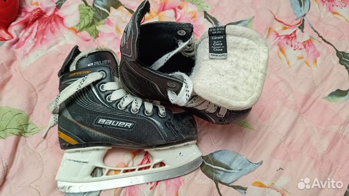 Коньки хоккейные детские